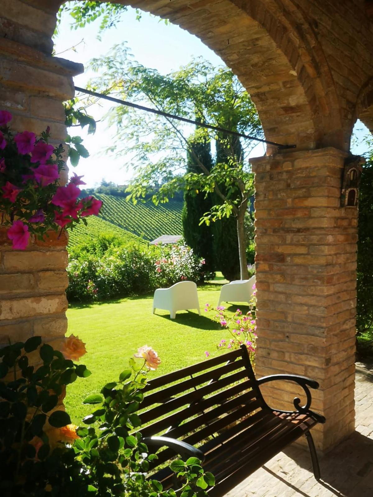 Agriturismo Fiorano 코시냐노 외부 사진